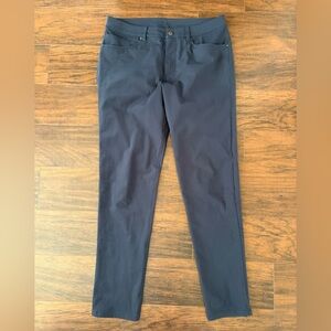 Lululemon ABC Pants in Navy Sz 34